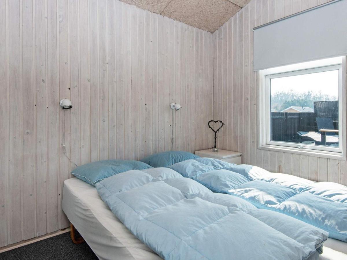 9 Person Holiday Home In Juelsminde Sonderby  エクステリア 写真