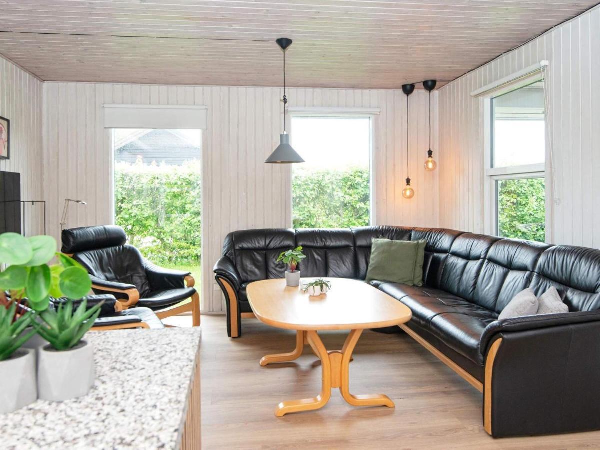9 Person Holiday Home In Juelsminde Sonderby  エクステリア 写真