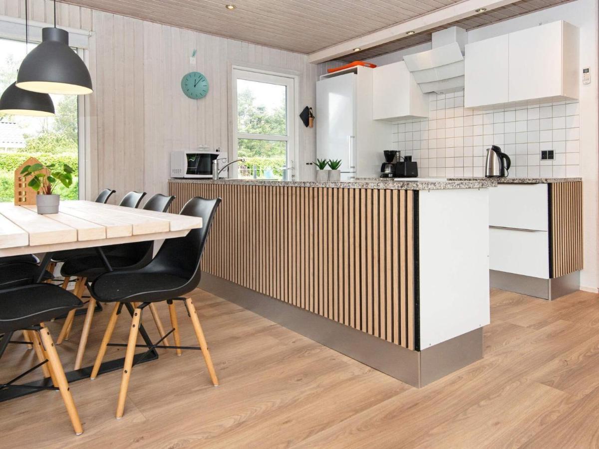 9 Person Holiday Home In Juelsminde Sonderby  エクステリア 写真