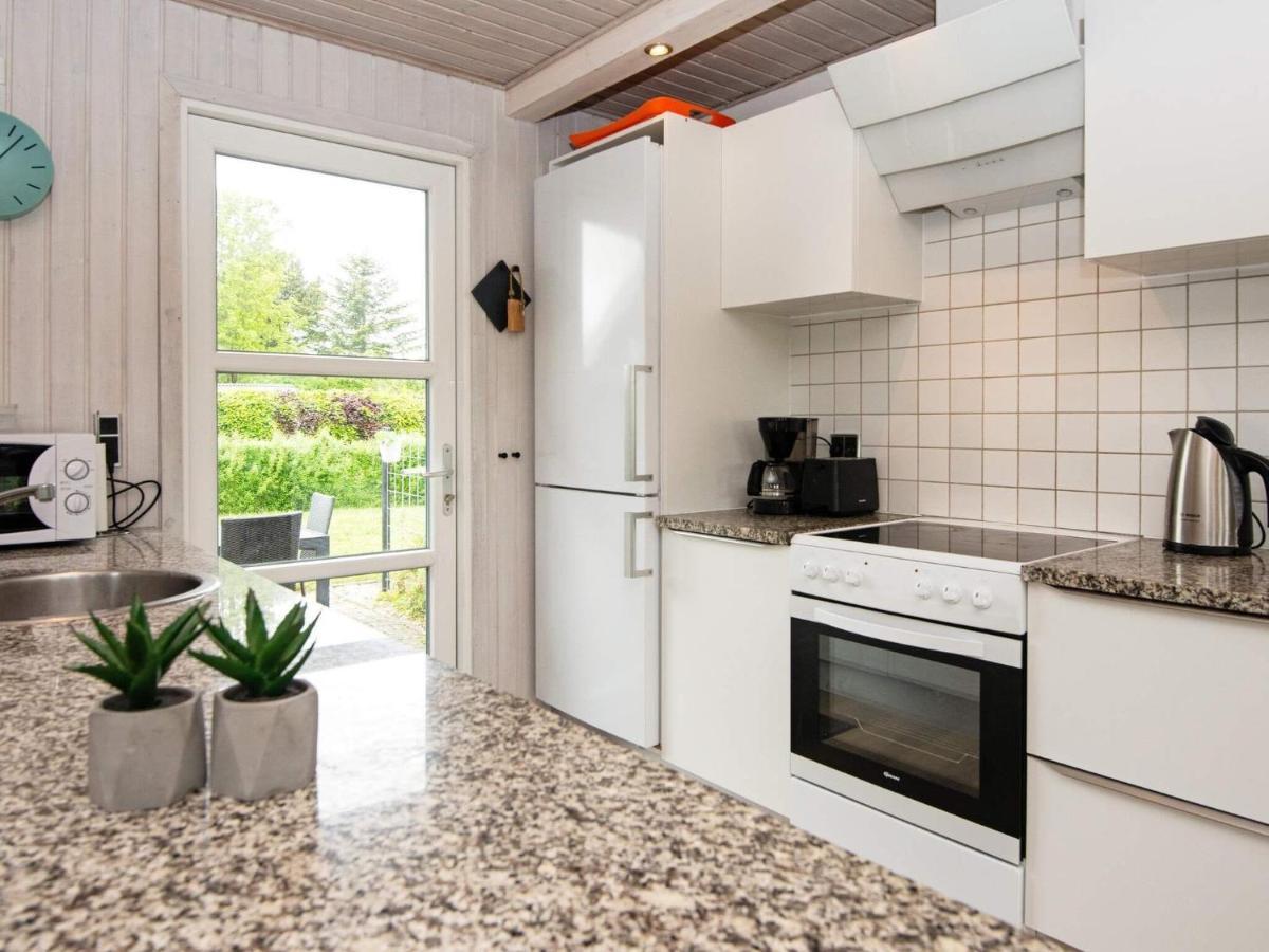 9 Person Holiday Home In Juelsminde Sonderby  エクステリア 写真