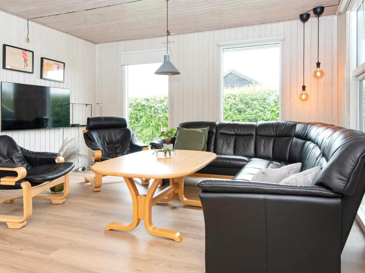 9 Person Holiday Home In Juelsminde Sonderby  エクステリア 写真